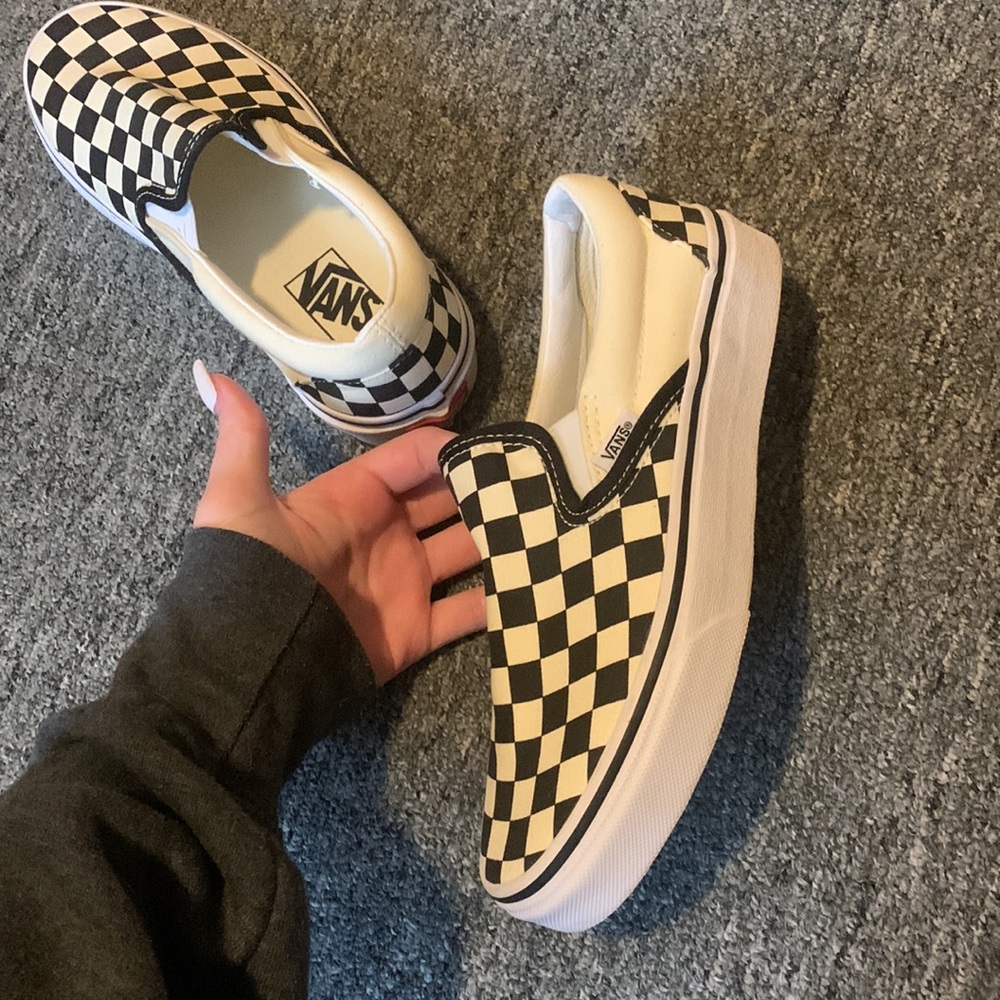 Checkered vans - Picture 3 of 5